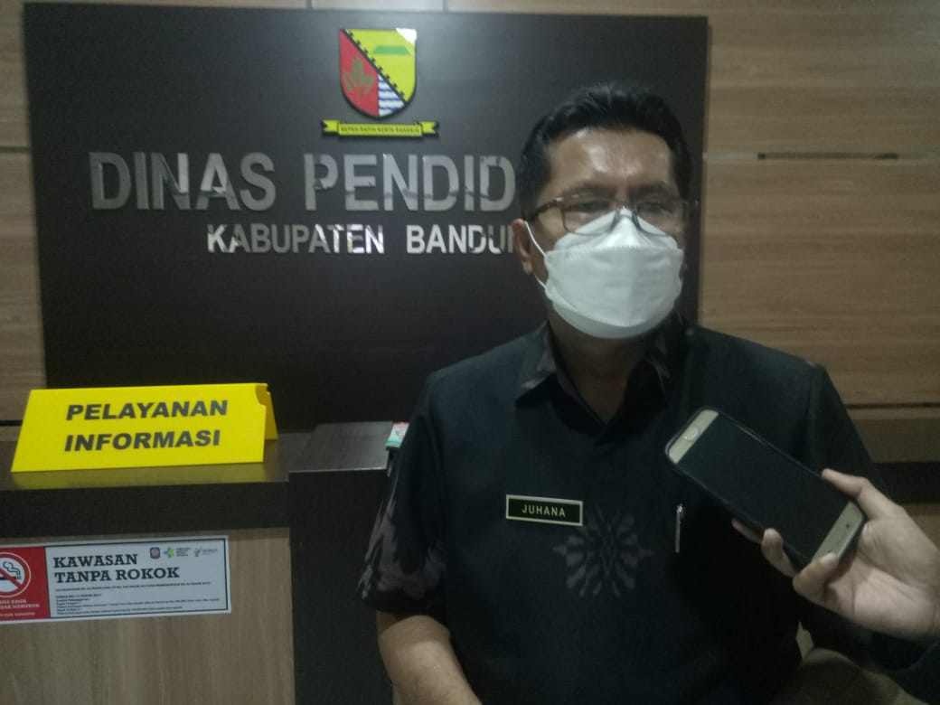 Kepala Dinas Pendidikan Kabupaten Bandung, Juhana (Foto: Verawati/dara.co.id)