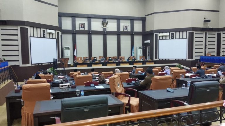 Sidang Paripurna DPRD OKI (Foto: Istimewa)