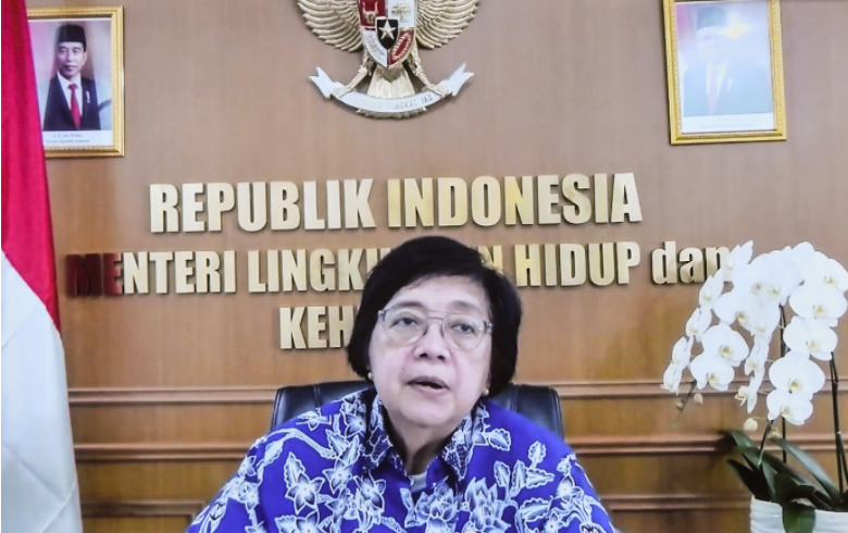 Menteri LHK Siti Nurbaya memberikan keterangan pers, usai mengikuti Rapat Terbatas, Rabu (28/07/2021). (Foto: Humas Setkab/Agung)