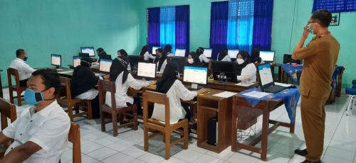 Pelaksanaan ujian P3K di SMKN 1 Kota Banjar (Foto: Bayu/dara.co.id)