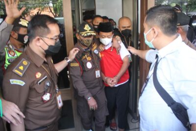 Herry Wirawan dituntut hukuman mati (Foto: Jurnal Ngawi/Gambar Darma/galamedianews.com)