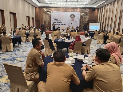 
Acara Forum Satu Data KBB di Hotel Mason Pine, Kotabaru Parahyangan-Padalarang, Senin (31/1/2022).(Foto: heny/dara.co.id)
