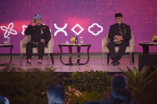 Gubernur Jawa Barat Ridwan Kamil saat menjadi pembicara dalam Acara 