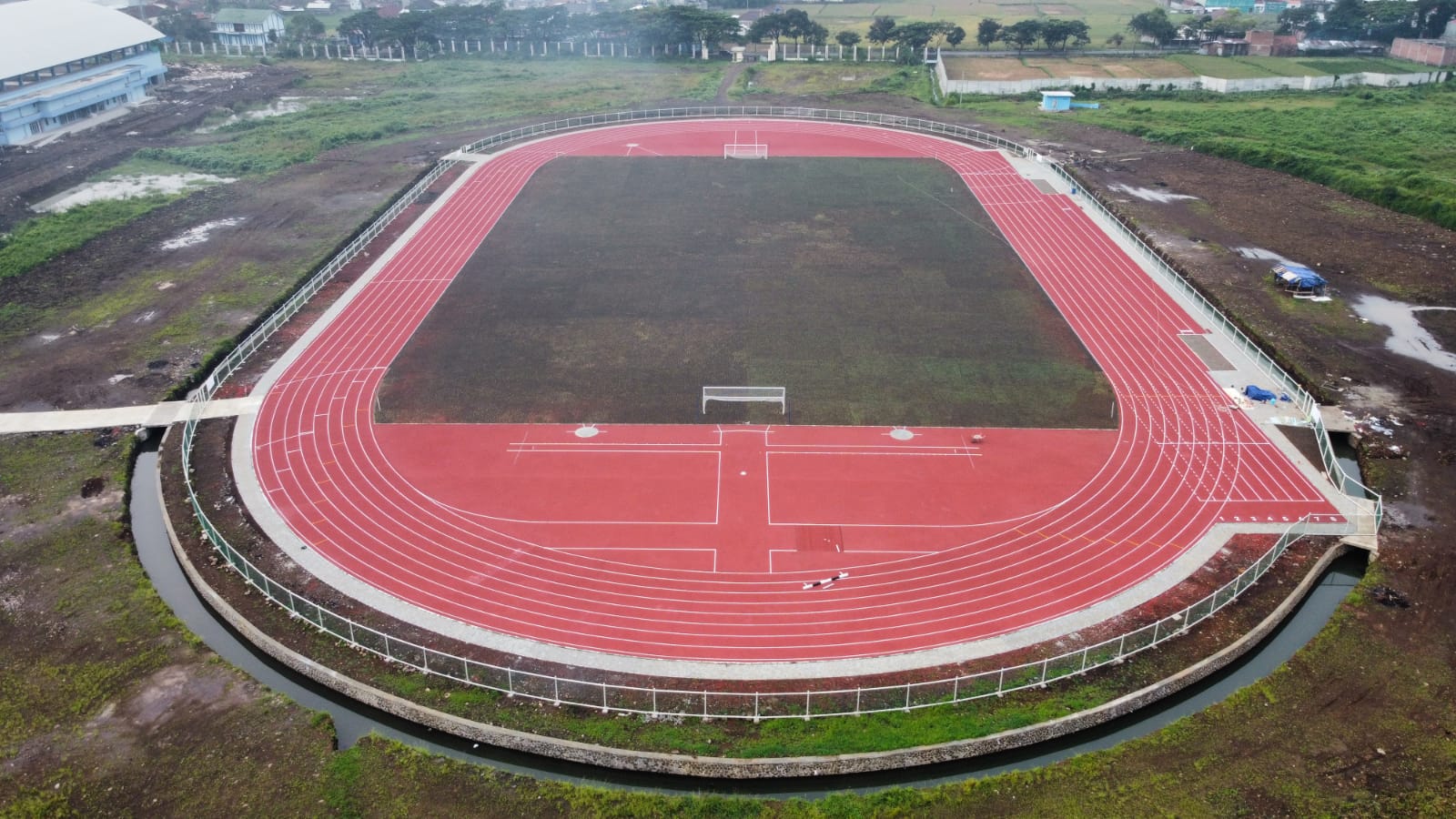 Kondisi terkini Stadion Adiwijaya di Jalan Proklamasi, Desa Jayaraga, Kecamatan Tarogong Kidul, Kabupaten Garut (Foto: Istimewa)