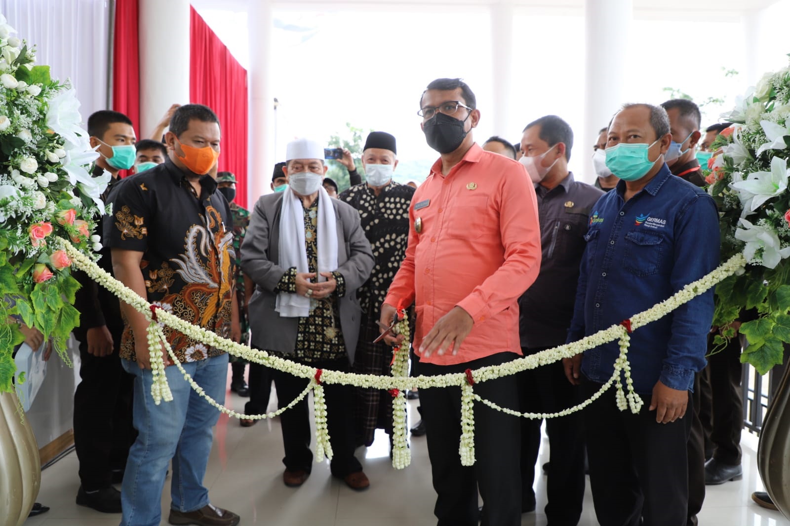 Wakil Bupati Garut, dr. Helmi Budiman meresmikan Gedung Rumah Sakit Malangbong, Selasa (8/2/2022). (Foto: andre/dara.co.id)