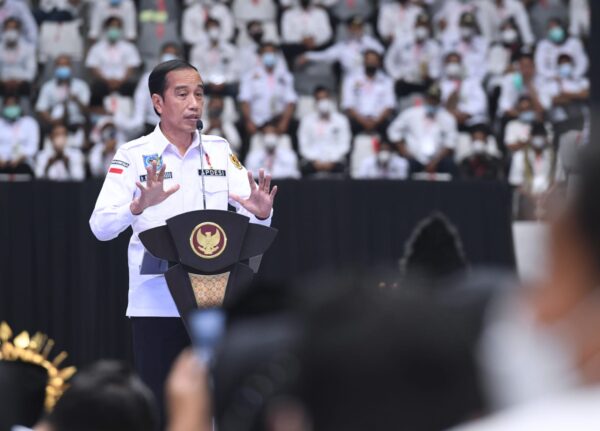 Presiden Jokowi pada Silatnas APDESI 2022, di Jakarta, Selasa (29/03/2022). (Foto: BPMI Setpres/Lukas

