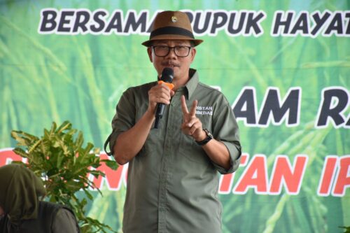 
Kepala Dinas Pertanian Kabupaten Bandung DR. Ir H. A Tisna Umaran, M.P. (Foto: trinata/dara.co.id)