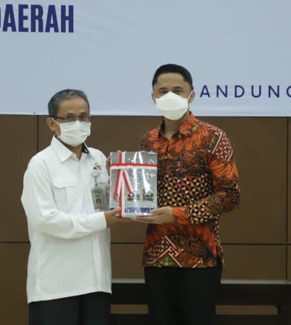 Pemerintah Kabupaten Bandung Barat (KBB) meraih opini wajar tanpa pengecualian (WTP) dari Badan Pemeriksa Keuangan (BPK) RI, atas Laporan Keuangan Pemerintah Daerah (LKPD) tahun 2021. (Foto: heny/dara.co.id)
