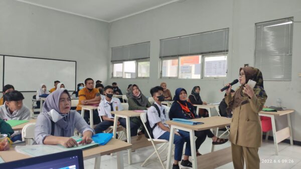 Hari pertama penerima peserta didik baru (PPDB) di SMKN Majalaya Kabupaten Bandung, Senin (6/6/2022). (Foto Dok SMKN Majalaya)