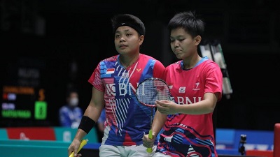 
Pasangan ganda putri  Apriyani Rahayu/Siti Fadia Silva Ramadhanti siap berlaga di Final Malaysia Open, Minggu (3/7/2022). (Foto: Dok PBSI)
