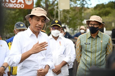 Presiden Jokowi saat menjawab pertanyaan wartawan (Foto: BPMI Setpres/Lukas)
