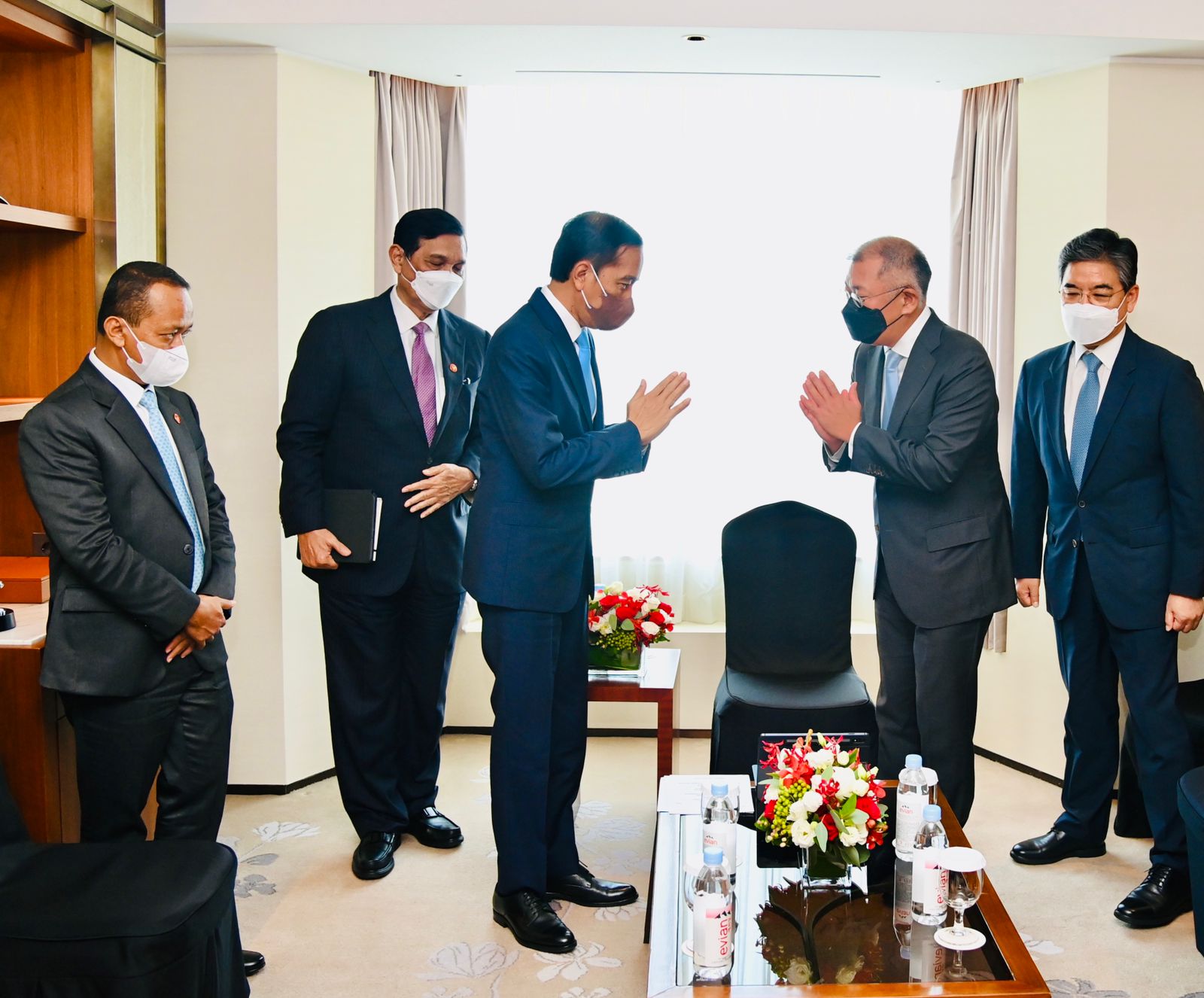 Presiden Jokowi Bertemu Chairman Hyundai Motor Group, di Seoul, Korea Selatan, Kamis (28/07/2022). (Foto: BPMI Setpres/Laily Rachev)

