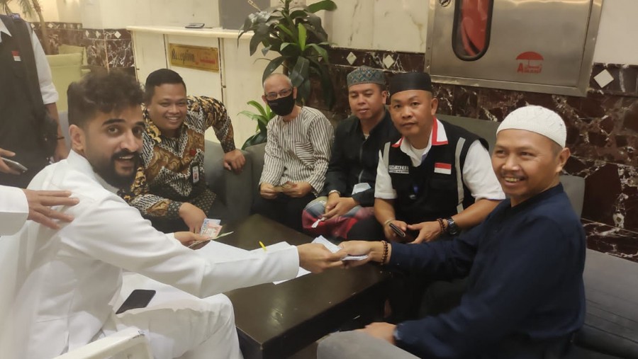 Manajemen hotel berikan ganti uang jemaah yang hilang (Foto: Kemenag)