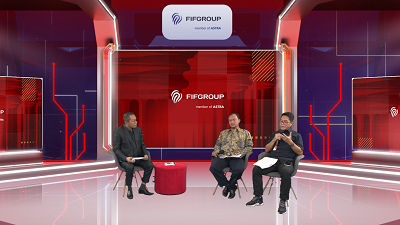 Talk Show yang dilaksanakan dengan tujuan untuk pembekalan dan pengayaan terhadap seluruh karyawan FIFGROUP, mitra penagihan dan advokat ini menghadirkan narasumber Subdit V Industri Keuangan Non Bank (IKNB) Direktorat Tindak Pidana Ekonomi Khusus (Dittipideksus) Bareskrim Polri, AKBP Wawan Muliawan, S.H., M.H., (kanan) dan Ahli Hukum Perdata Fakultas Hukum Universitas Indonesia, Dr. Akhmad Budi Cahyono, S.H., M.H., (kedua dari kanan) beserta Moderator Talk Show, Supriyono, SH., M.H., (kiri) pada Kamis, 11 Agustus 2022 dan dihadiri lebih dari 860 peserta secara virtual (Foto: Istimewa)