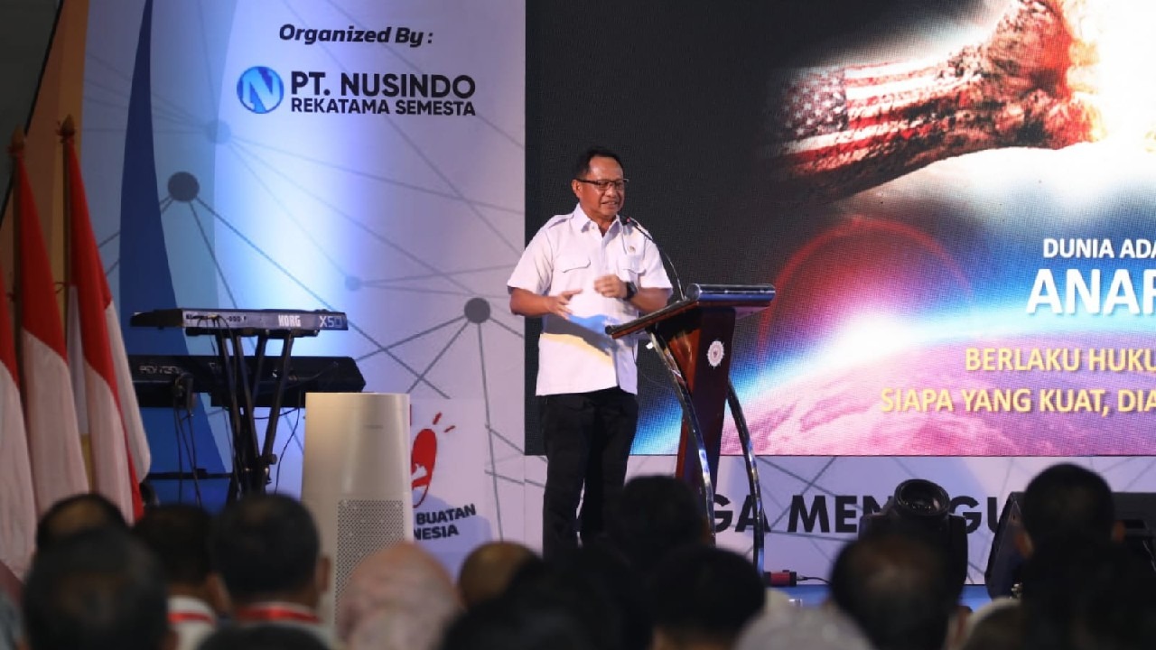 Mendagri Tito Karnavian saat membuka acara Asosiasi Pemerintah Kabupaten Seluruh Indonesia (APKASI) Procurement Network (APN) 2022 Expo & Forum di Jakarta International Expo (JIEXPO) Kemayoran, Jakarta Pusat, Rabu (24/08/2022). (Foto: Humas Kemendagri)