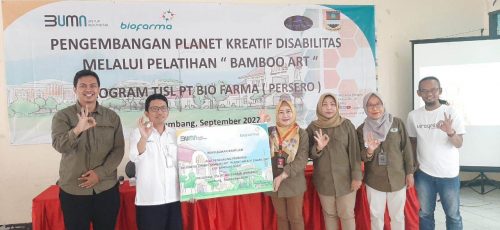 Kepala Dinas Sosial Bandung Barat, Sri Dustirawati membuka Pelatihan Pengembangan Planet Kreatif Disabilitas di Paca UPT Lembang, Senin (5/9/2022). (Foto: heny/dara.co.id)