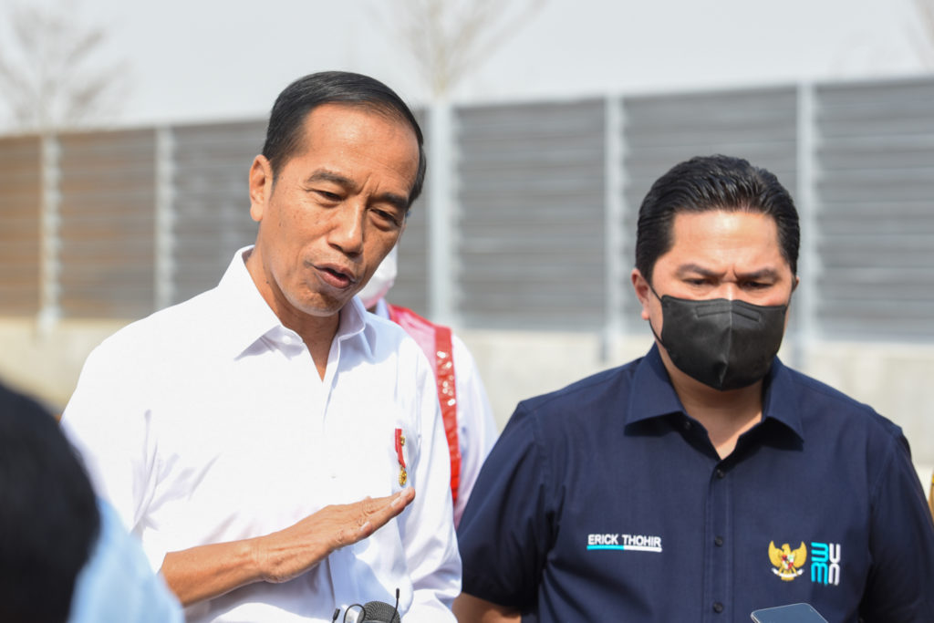 Presiden Jokowi memberikan keterangan pers usai meresmikan Jalan Tol Cibitung–Cilincing, Selasa (20/09/2022) pagi, di Gerbang Tol Gabus, Bekasi, Jabar. (Foto: Humas Setkab/Teguh)

