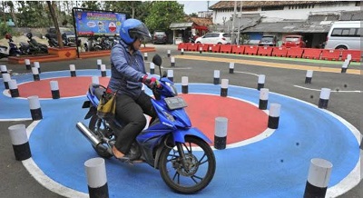 Polres Sukabumi membuat terobosan baru dalam mempermudah pelayanan kepada masyarakat, salah satunya proses pembuatan Surat Ijin Mengemudi (SIM). (Foto: Ist)
