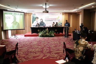 

Sekretaris Daerah Kabupaten Bandung, Cakra Amiyana membuka sosialisasi perencanaan penyelenggaraan CSS (City Sanitation Summit) XXI tahun 2023 di Hotel Grand Sunshine Soreang, Jumat (2/12/22).(Foto: Humas)
