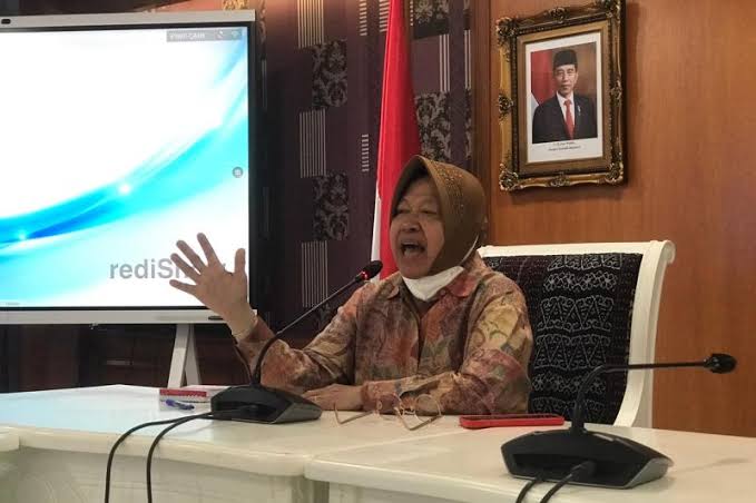 Menteri Sosial Tri Rismaharini di Kantor Kementerian Sosial Jakarta, Rabu (24/5/2023). (ANTARA/Devi Nindy/Infopublik)