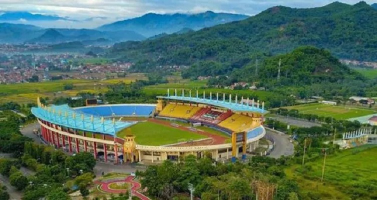 Stadion Si Jalak Harupat yang berlokasi di Kecamatan Kutawaringin, Kabupaten Bandung, Jawa Barat Indonesia diagendakan akan menjadi tuan rumah Piala Dunia FIFA Usia-17. (Foto: dok/dara)
