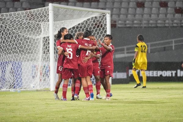 
Timnas U-19 Wanita Indonesia pesta gol ke gawang Timur Leste 7-0 di ajang AFF U-19 Women's Championship 2023, di Stadion Gelora Sriwijaya Jakabaring, Palembang, Rabu (5/7). (Foto: pssi)
