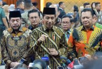 Presiden Jokowi didampingi Ketua MPR RI Bambang Soesatyo, Seskab Pramono Anung, dan sejumlah pejabat lainnya pada Peringatan Hari Konstitusi, di Gedung MPR RI, Senayan, Jakarta, Jumat (18/08/2023). (Foto: Humas Setkab/Agung)
