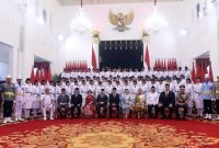 Presiden Jokowi saat mengukuhkan Paskibraka di Istana Negara, Jakarta, Selasa (15/08/2023). (Foto: Humas Setkab/Oji)
