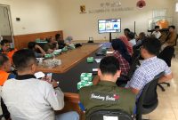 
BPBD Kabupaten Bandung menggelar rapat koordinasi dengan stakeholder di Soreang, Selasa (28/11/2023) pagi. (Foto: diskominfo)
