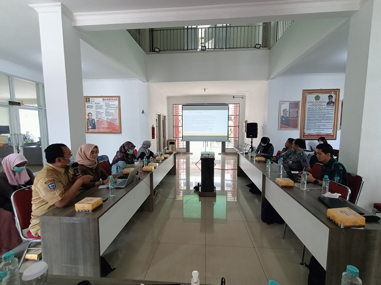 

Lembaga Pemasyarakatan (Lapas) Banceuy Bandung  menggelar Rapat Koordinasi bersama sejumlah pihak di di Lobby Lapas Banceuy, Bandung Selasa (21/11/2023). (Foto: Ist)