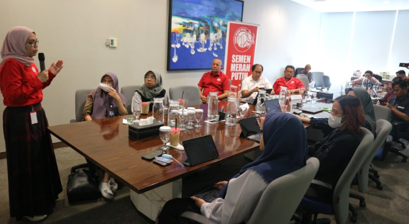 Sesi Pemaparan oleh Nyiayu Chairunnikma, Head of Marketing PT Cemindo Gemilang Tbk (Foto: Istimewa)