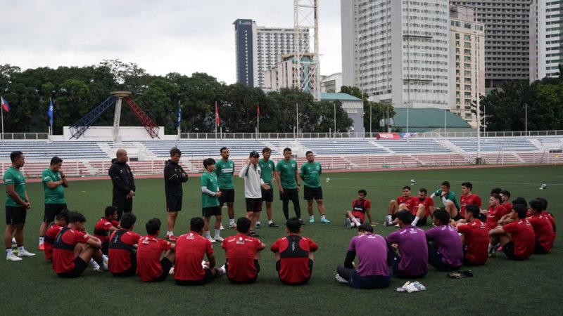 Tim nasional Indonesia  langsung menggelar latihan setibanya di Filipina Sabtu (18/11/2023). (Foto: PSSI)
