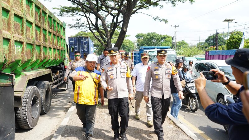 
Jelang Natal 2023 dan Tahun Baru 2024 (Nataru), Forkopimda Kabupaten Bandung melaksanakan pengecekan jalur dan objek wisata. (Foto: Ist) 
