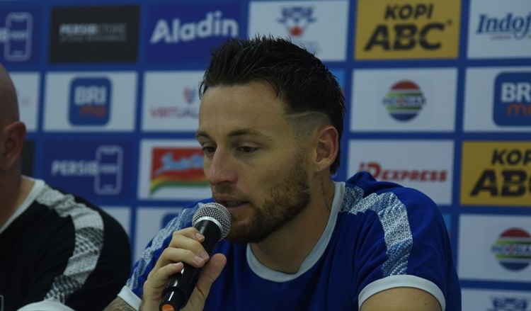 Gelandang Persib Bandung, Marc Klok (Foto: persib)