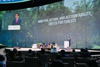 Presiden Jokowi berbicara pada Presidency Session on Protecting Nature for Climate, Lives, and Livelihoods di Al Waha Theatre, Expo City Dubai, Dubai, PEA, Sabtu (02/12/2023). (Foto: BPMI Setpres/Laily Rachev)

