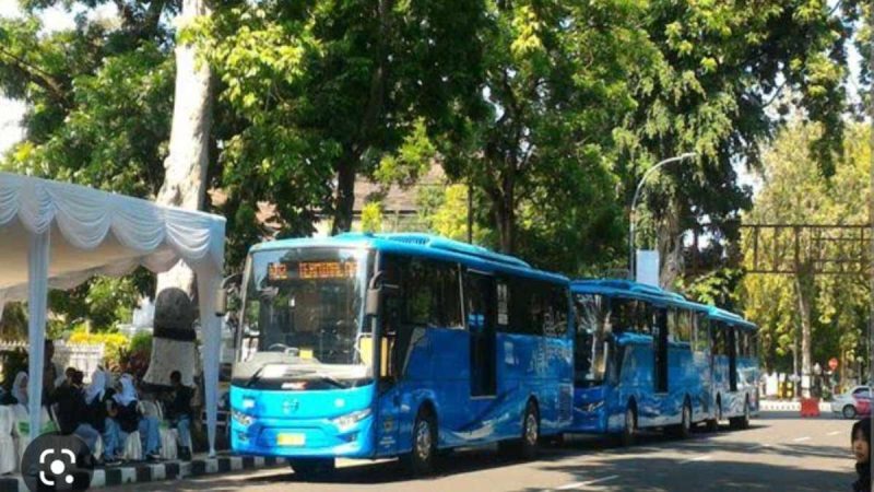 
Pemdaprov Jabar akan melakukan ujicoba dua koridor Bus Rapid Transit (BRT) Bandung Raya awal 2024. (Foto: jabarprov)