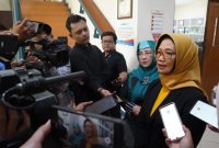 
Kepala Diskominfo Jabar Ika Mardiah memberikan keterangan pers usai IKP Talks bertajuk “Perang Siber di Media Sosial: Tantangan dan Solusi pada Pemilu Indonesia 2024” di Kampus Universitas Islam Bandung, Kota Bandung, Kamis (25/1/2024). (Foto: admin jabarprov)