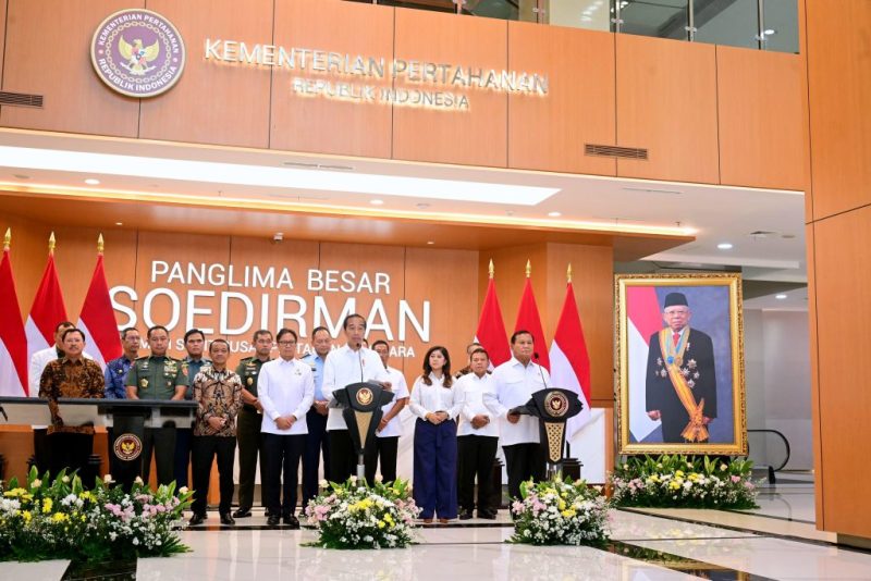 Presiden Jokowi meresmikan RS PPN Panglima Besar Soedirman dan 20 rumah sakit TNI lainnya, Senin (19/02/2024), di RS PPN Panglima Besar Soedirman, Bintaro, Jakarta. (Foto: BPMI Setpres)
