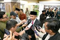 Penjabat (Pj.) Gubernur Jawa Barat, Bey Machmudin (Foto: admin protokol)
