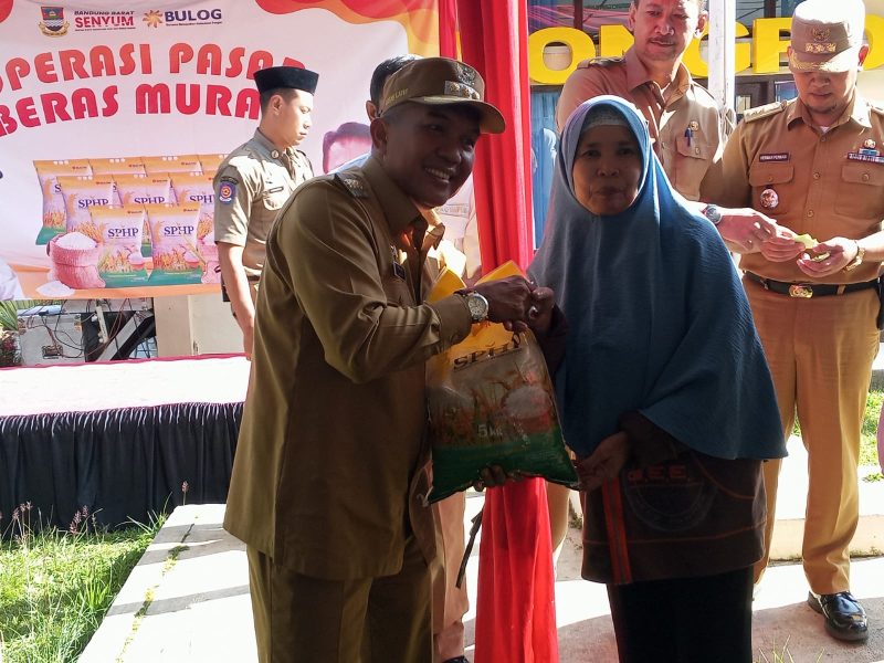 Arsan Latif saat pembukaan OPM di Kecamatan Parongpong (Foto: Heni Suhaeni/Istimewa)