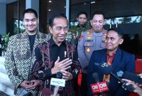 Presiden memberikan keterangan pers usai membuka Kongres Hikmahbudhi XII Tahun 2024, di Mercure Convention Center, Jakarta, pada Kamis (28/03/2024). (Foto: BPMI Setpres/Kris)