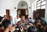 Penjabat Gubernur Jawa Barat Bey Machmudin . (Foto: dok/dara)