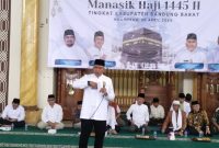 Arsan Latif saat membuka Manasik Haji Tingkat KBB di Mesjid Ash-Shiddiq (Foto: Istimewa)