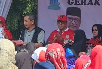 Pamriadi (baju dan topi merah)(Foto:Ist)