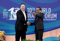 Presiden Jokowi mengadakan pertemuan dengan CEO SpaceX dan Tesla, Elon Musk, di sela-sela Forum Air Sedunia (World Water Forum) ke-10 yang berlangsung di Bali International Convention Center (BICC), Kabupaten Badung, Provinsi Bali pada Senin, (20/05/2024). (Foto: Biro Pers, Media & Informasi Setpres)
