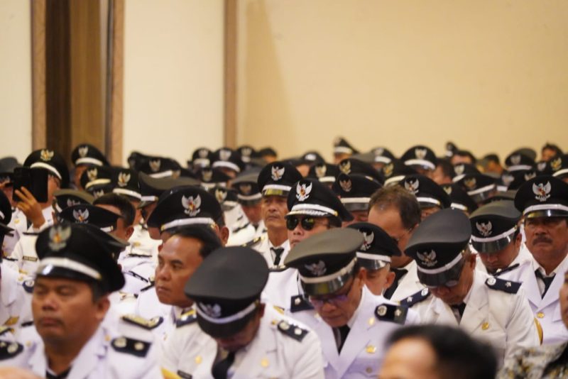 Pengukuhan 414 Kades di Garut yang mendapatkan penambahan masa jabatan bertempat di Ballroom Fave Hotel Garut, Jalan Cimanuk, Kecamatan Tarogong Kidul, Kabupaten Garut, Kamis (13/6/2024)(Foto: Istimewa)