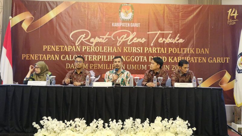 Rapat Pleno Penetapan Perolehan Kursi Partai Politik dan Penetapan Calon Terpilih Anggota DPRD Kabupaten Garut dalam Pemilihan Umum (Pemilu) tahun 2024, di Ballroom Fave Hotel Garut, Jalan Cimanuk, Kecamatan Tarogong Kidul, Kabupaten Garut, Jumat (14/6/2024)(Foto: Istimewa)