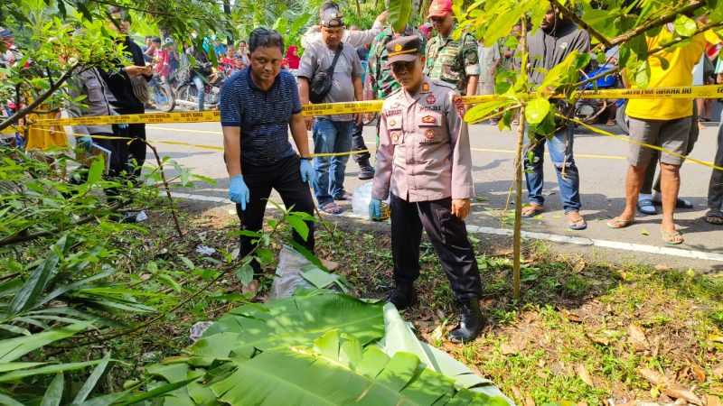 Satreskrim Polres Garut dan Polsek Cibalong melakukan olah TKP penemuan mayat laki-laki di Cibalong yang diduga merupakan korban mutilasi, Minggu (30/6/2024)(Foto: Istimewa)