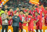  Timnas Indonesia meraih titel juara ASEAN U-19 Boys Championship 2024, usai menumbangkan Thailand 1-0, pada laga final di Stadion Gelora Bung Tomo, Surabaya, Senin (29/7/2024). (Foto: pssi)
