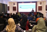 
Bupati Bandung Dadang Supriatna membuka Diseminasi dan Best Practice Standar Pelayanan MInimal (SPM) di Grand Sun Shine Soreang, Kamis (11/7/2024). (Foto: diskominfo)
